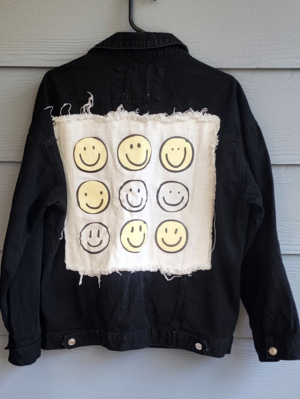 Fantastic Fawn Balck Denim Jacket Smily Face Sz Small